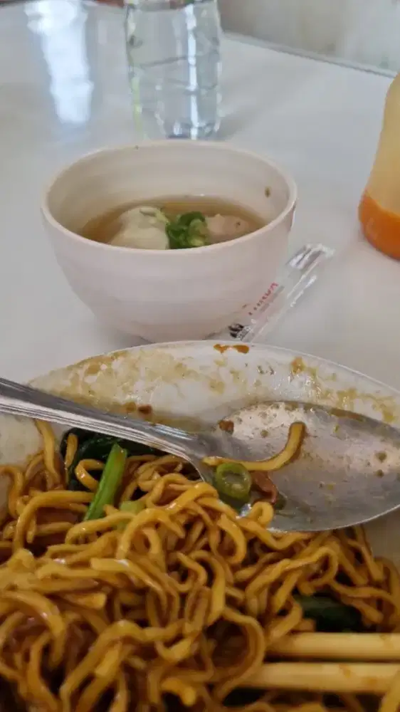 Cari asisten rumsh tangha