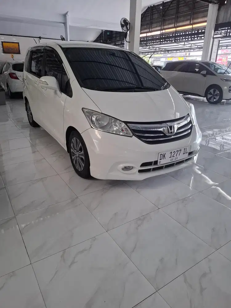 Honda freed psd