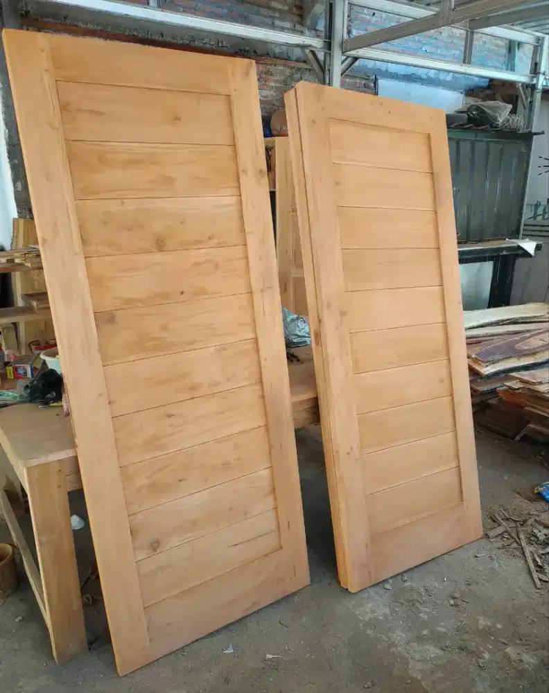 Daun pintu kamar minimalis