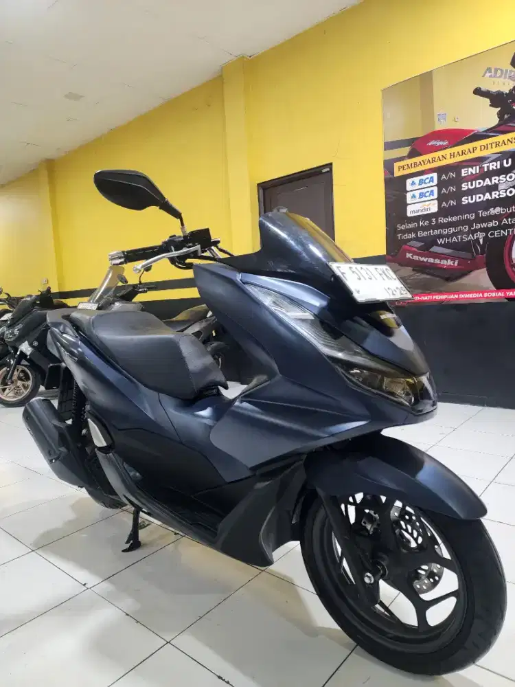 PCX 160 CBS KM LOW BARANG MULUS SIAP PAKAI