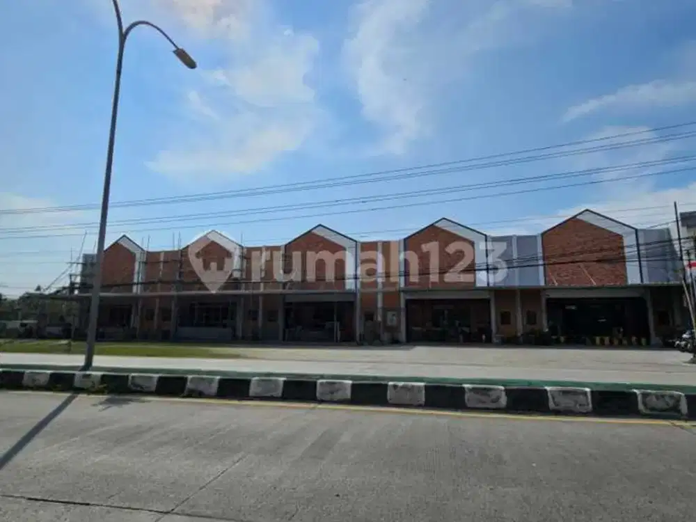 Gudang Baru Depan Hotel Bahari Inn
