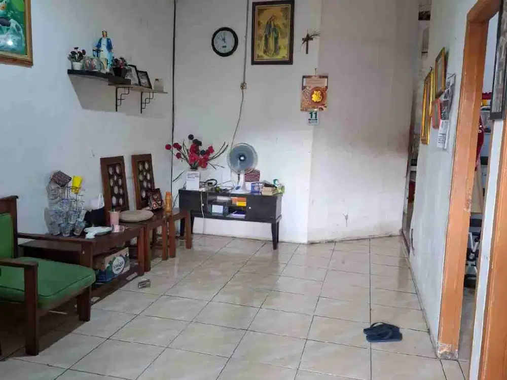 dijual rumah di serdang asri 3
