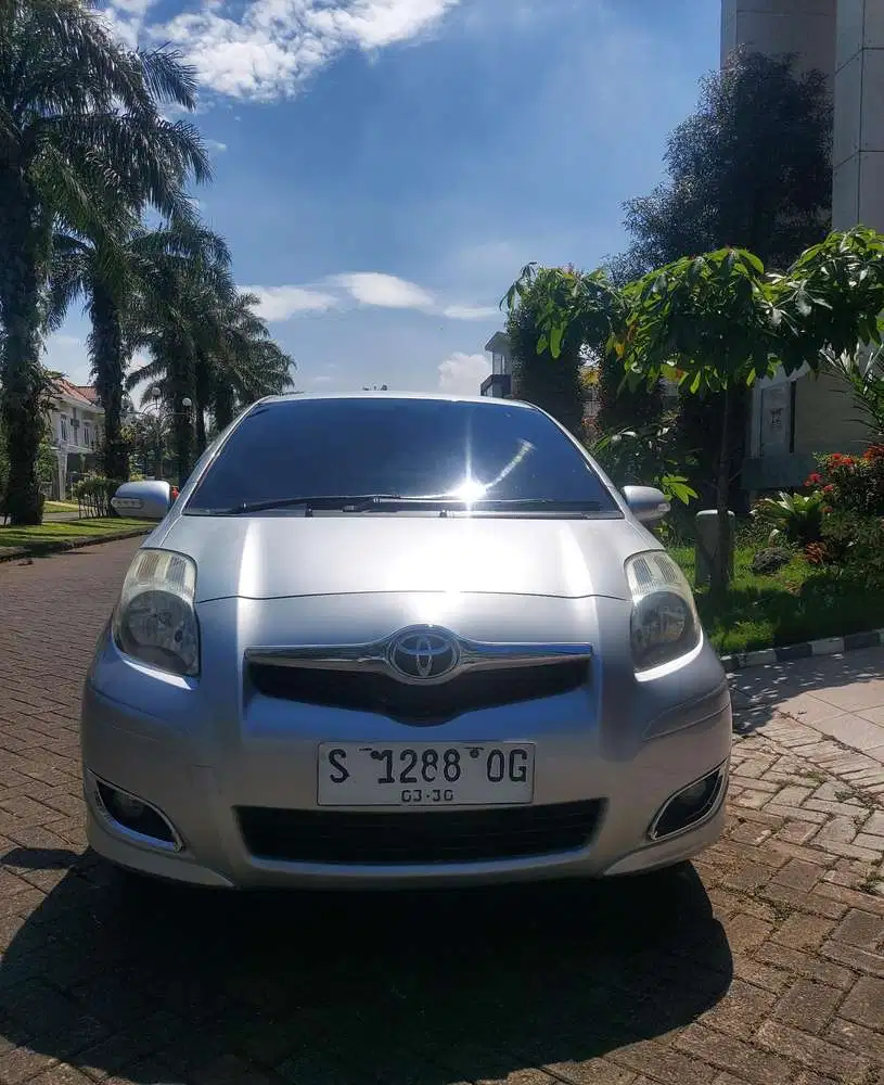 Toyota Yaris E MATIC 2010