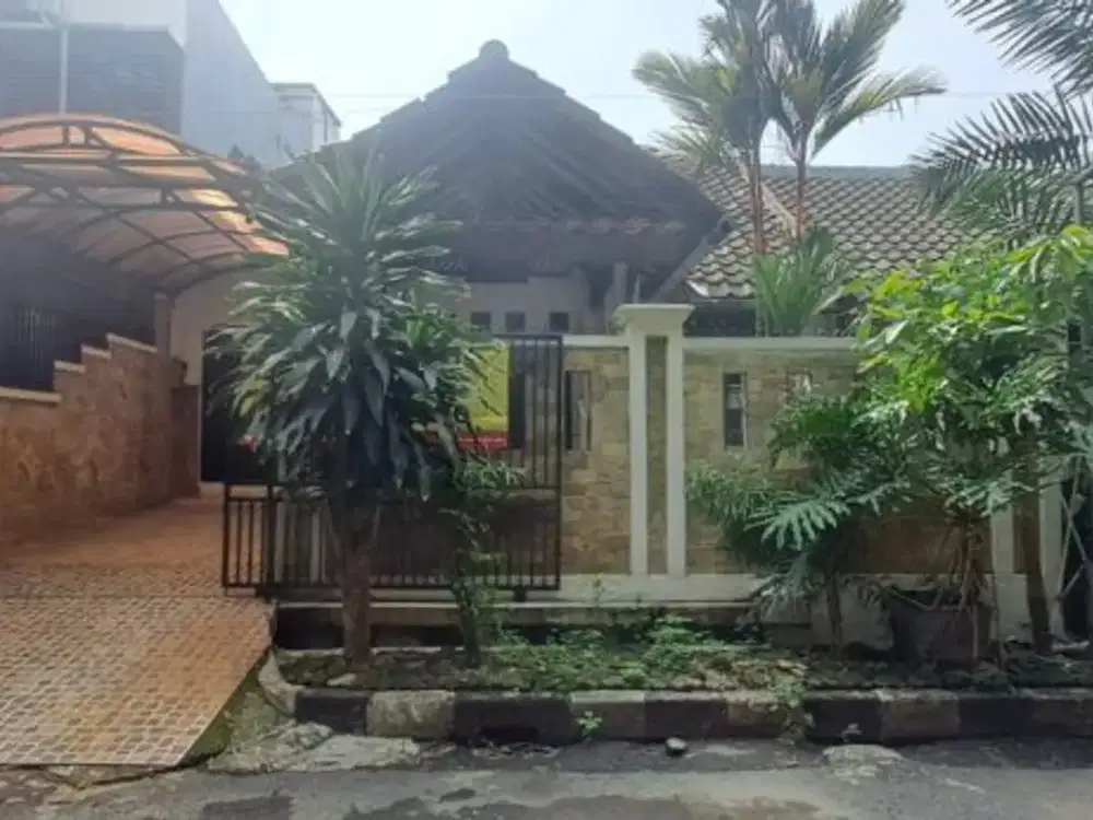 Dijual Rumah 1 Setengah Lantai di Taman Permata Cikunir