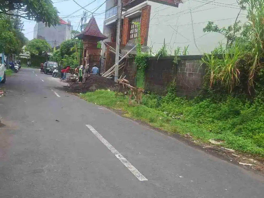 di jual tanah dgn luas 4,5are di tkd Badung V renon