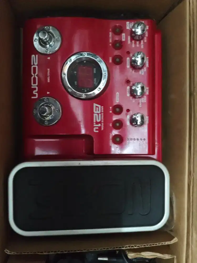 Bass effect zoom B2.1u