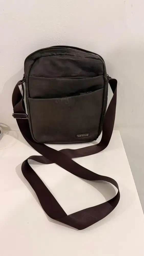 Tas selempang pria