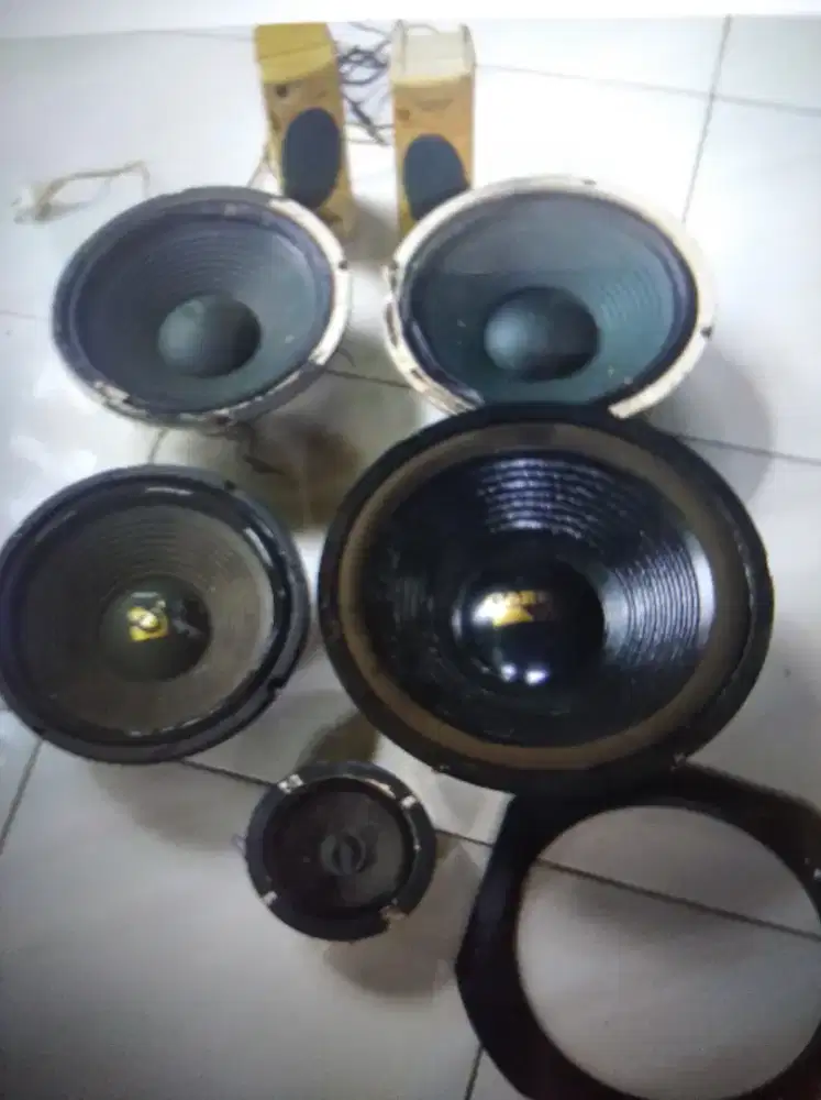 Speaker borongan murah angkut semua yang ada di foto