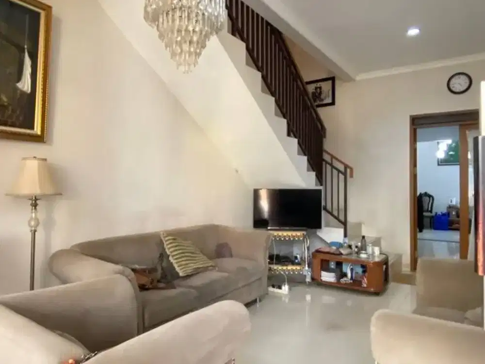 Rumah Luas di Sayap Permata Permai Arcamanik