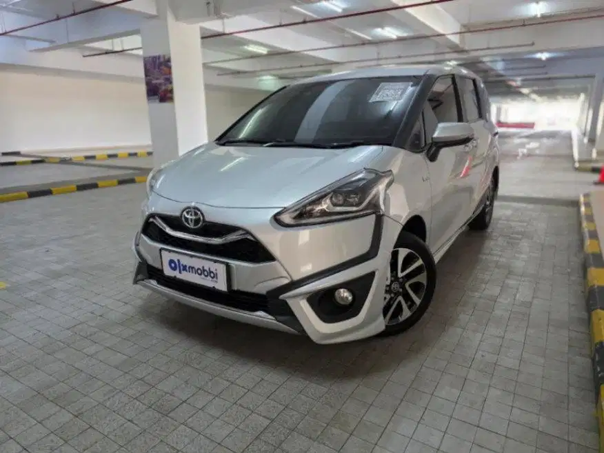 Toyota Sienta 1.5 Q Bensin-AT 2020 Silver