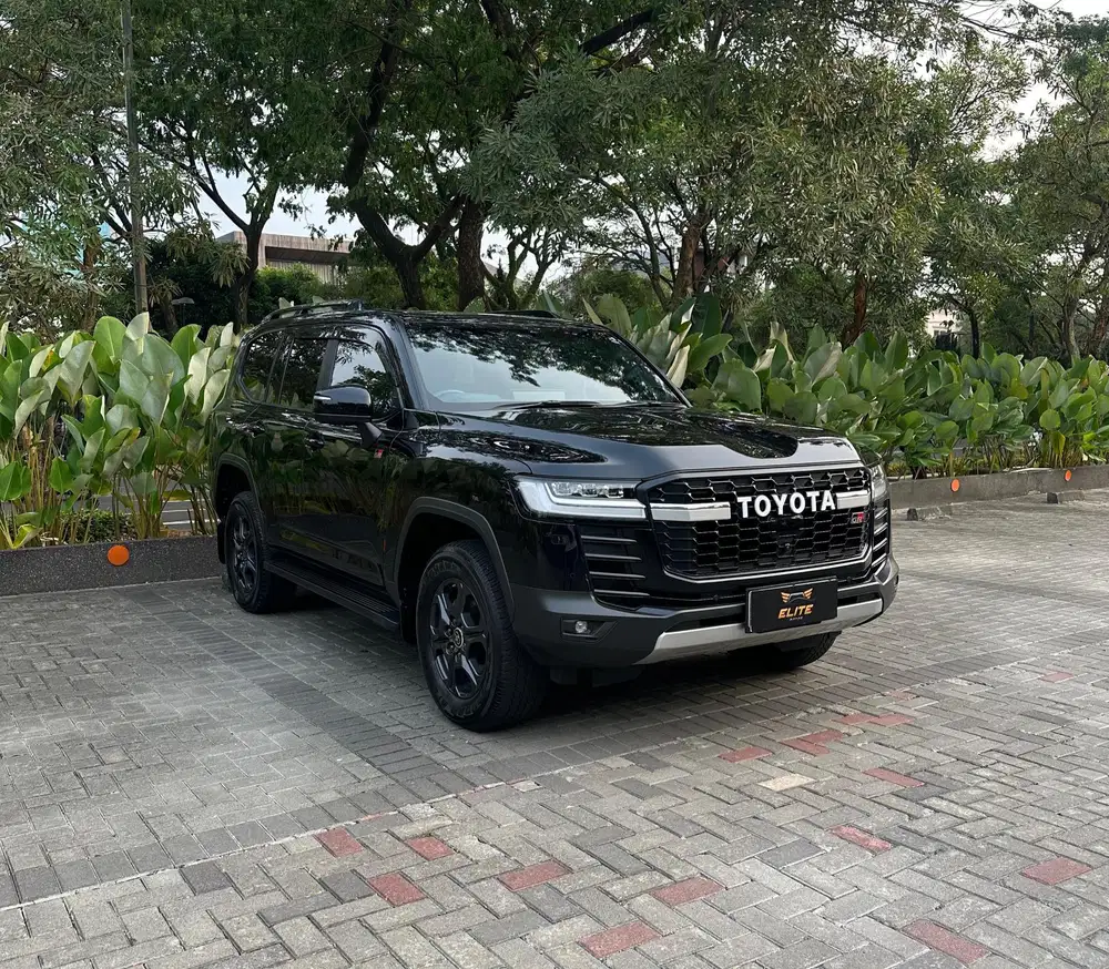 [ODO 21RB] Toyota Land Cruiser 300 GR Sport 2023