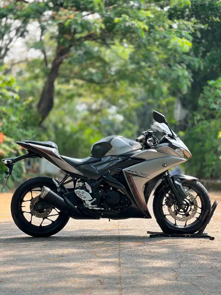 YAMAHA R25 OLD 2016 GREY PAJAK HIDUP KONDISI MULUS SIAP RIDING