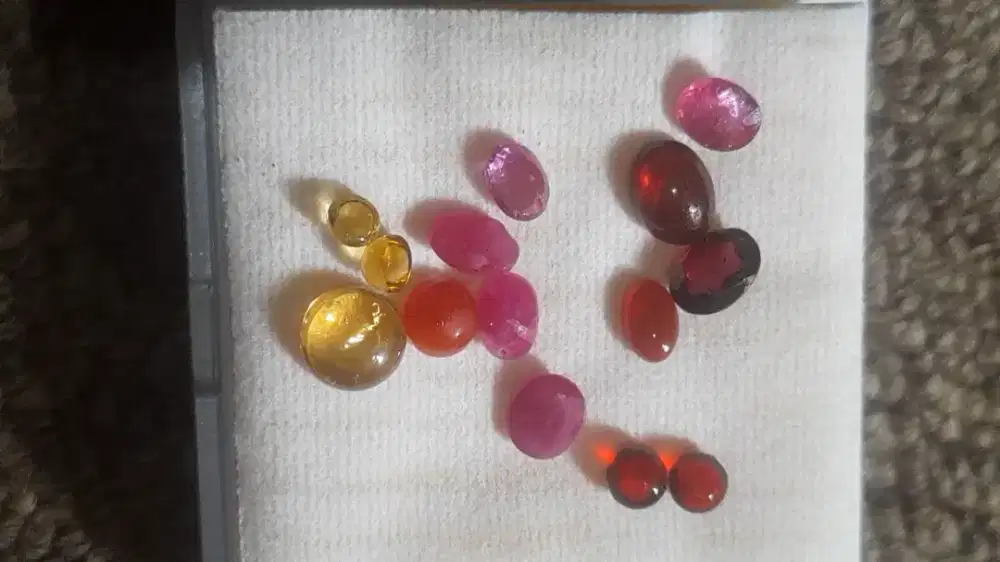 Batu Ruby tanzania natural 0,7 0,8,tormaline yelow canari 1,3 karat