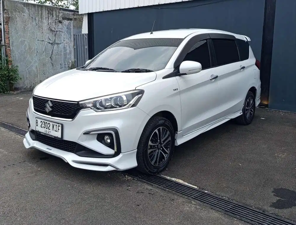 Suzuki Ertiga Sport Hybrid AT 2022
