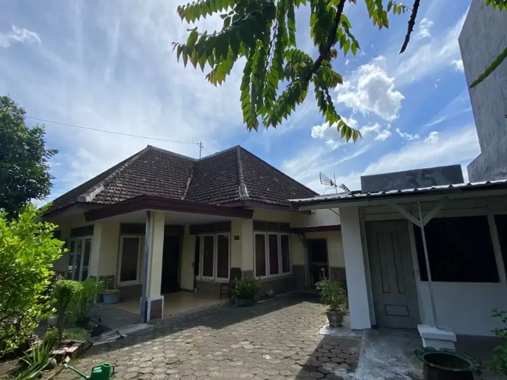 Dijual Rumah Lingkungan Asri dan Nyaman di Jl Mahakam Kota Malang