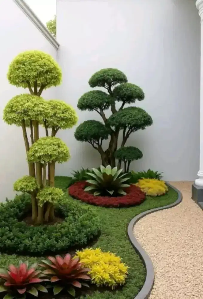 pesona Taman dan kolam koi