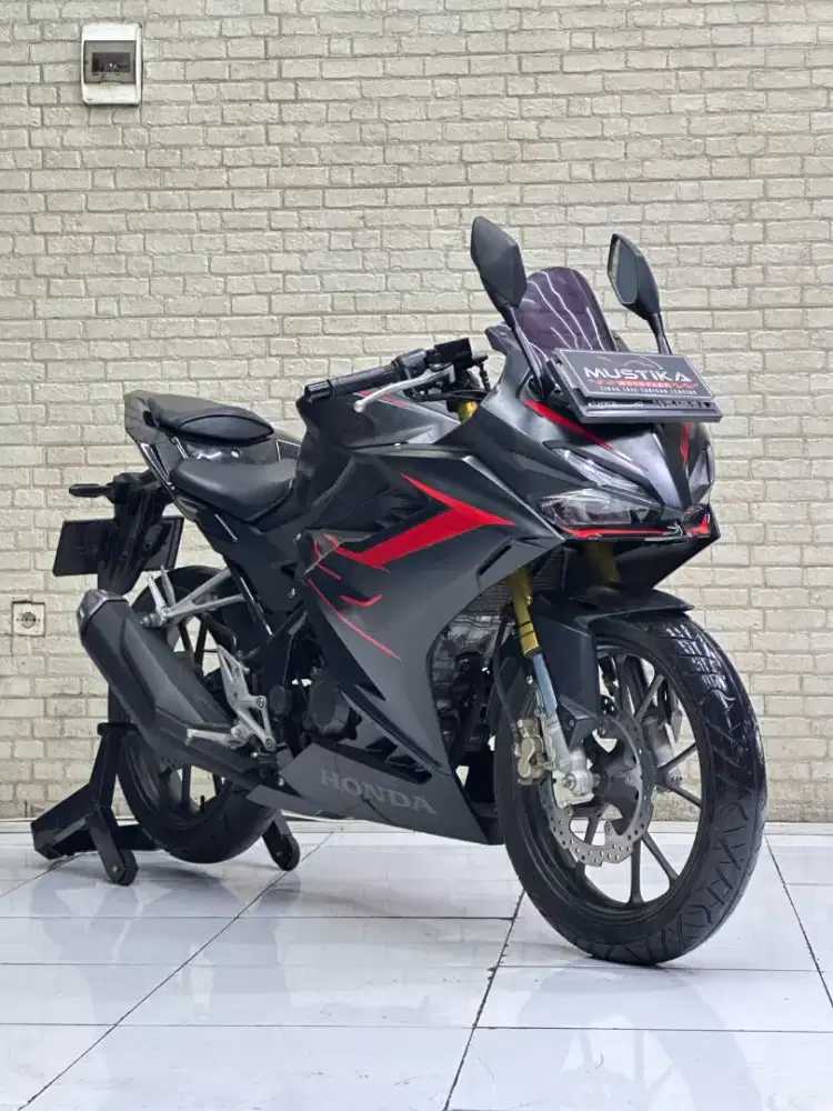 TERMURAH‼️ Honda CBR 150R 2021 Matte Black
- Mustika kepuh