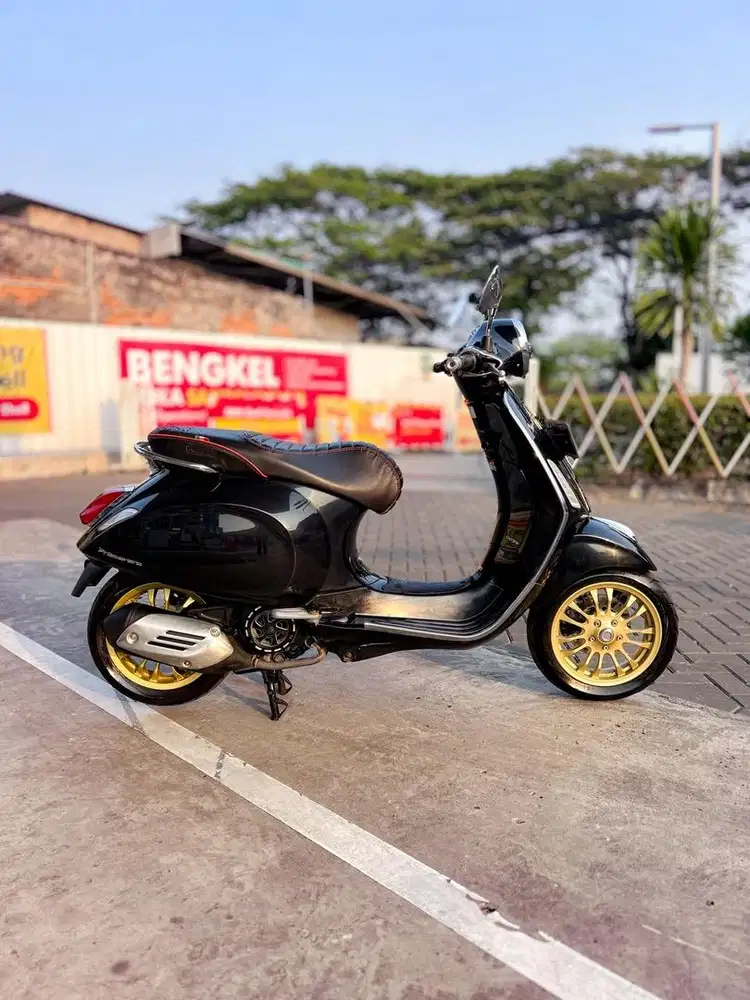 VESPA PRIMAVERA 150 3V 2015 TERMURAH!!