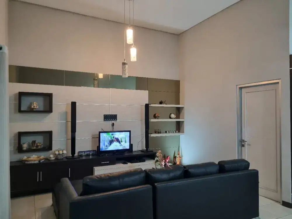TERMURAH DISEWAKAN RUMAH FURNISH KOTA BARU PARAHYANGAN (KBP) MAYANG SUNDA PADALRANG IKEA