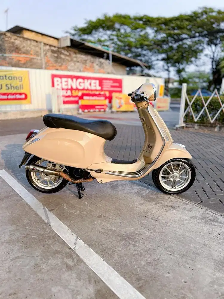 VESPA PRIMAVERA 150 IGET ABS 2019 TERMURAH!