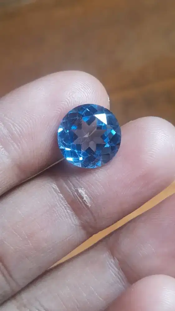 Batu Blue topaz london natural lawasan berar 9 karat