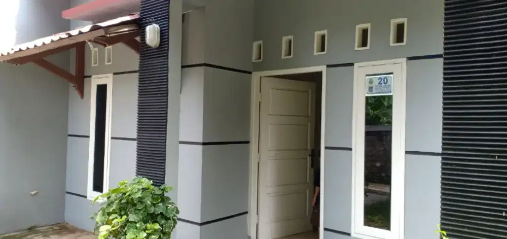 Jual Rumah dekat kampus UI dan Exit Tol Kukusan