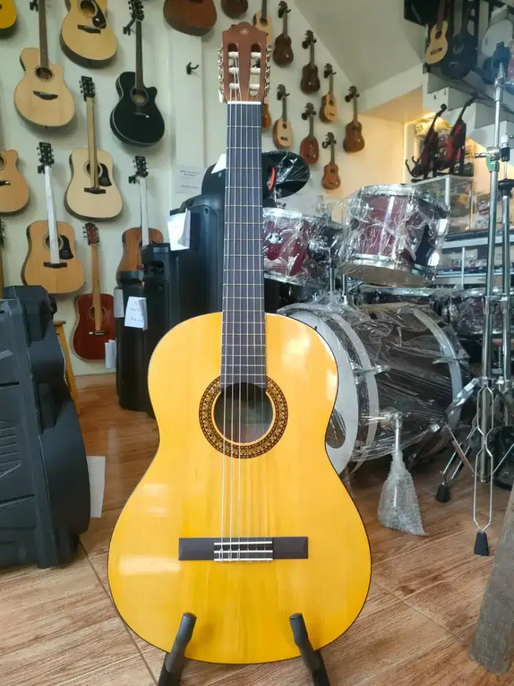 GITAR CLASSIC YAMAHA C315 ORIGINAL