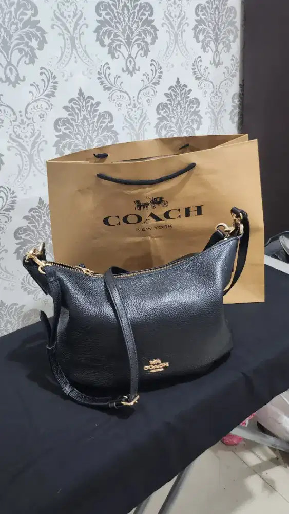 Tas selempang coach