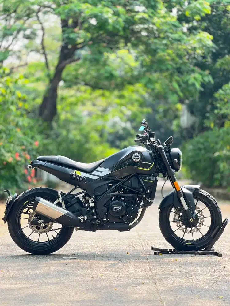 BENELLI LEONCINO 250 ABS 2024 BLACK KM 2K PAJAK PANJANG SIAP GAS JAUH