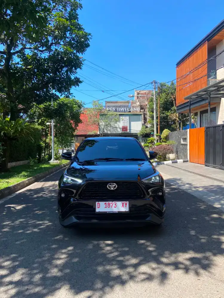 TOYOTA YARIS CROSS G AT 2026 HITAM BANDUNG MULUS
