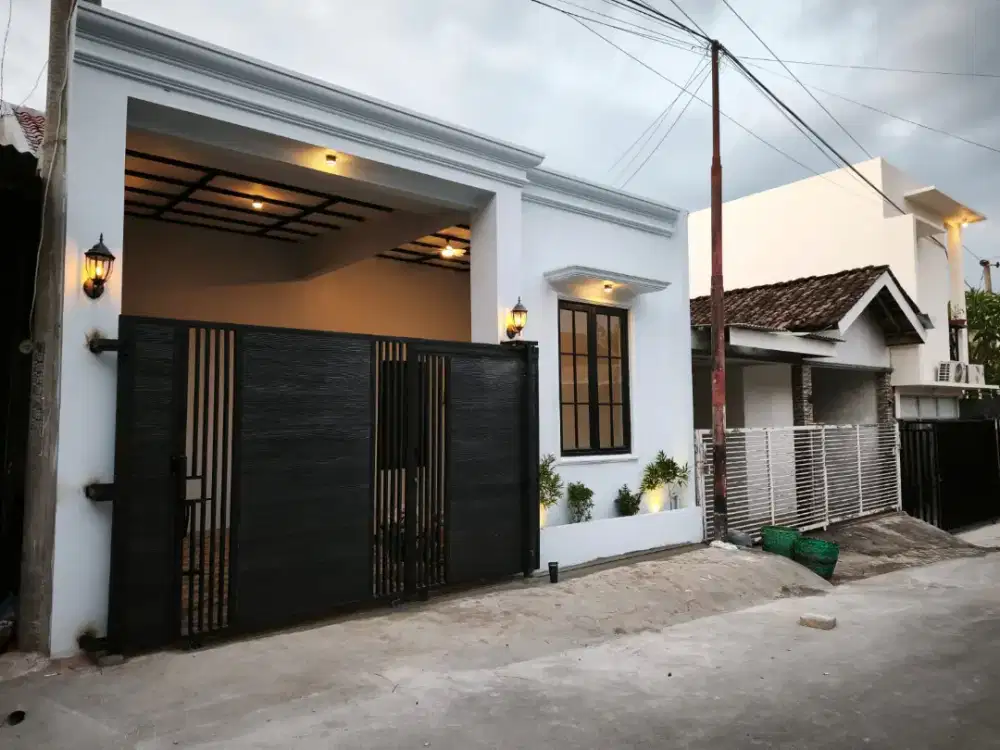 Rumah Baru Modern Di Utara KANTOR DPRD Karanganyar Dekat Ke Pusat Kota