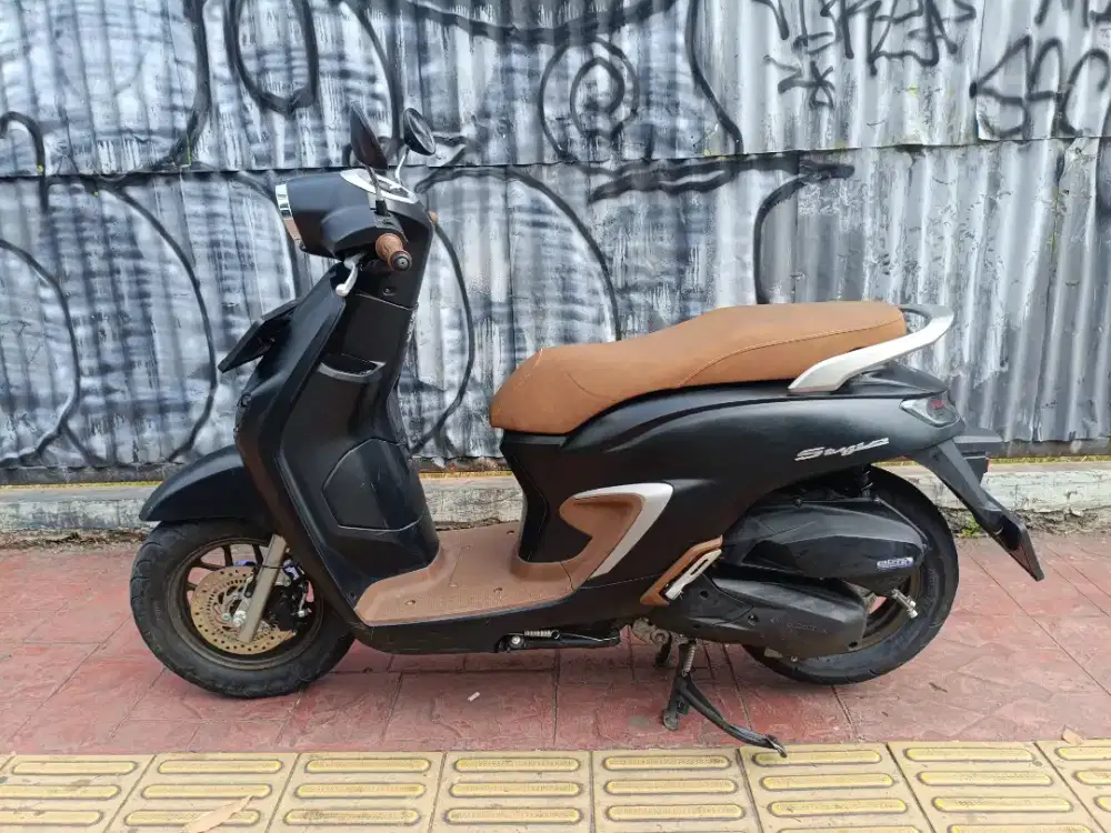 Honda Stylo 160 ABS ISS Tipe Tertinggi Low KM