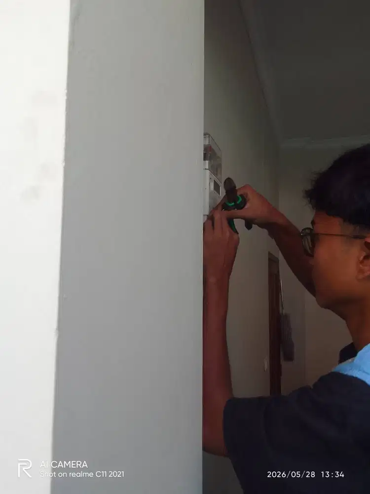 Tukang listrik bisa kerumah kalo dipanggil