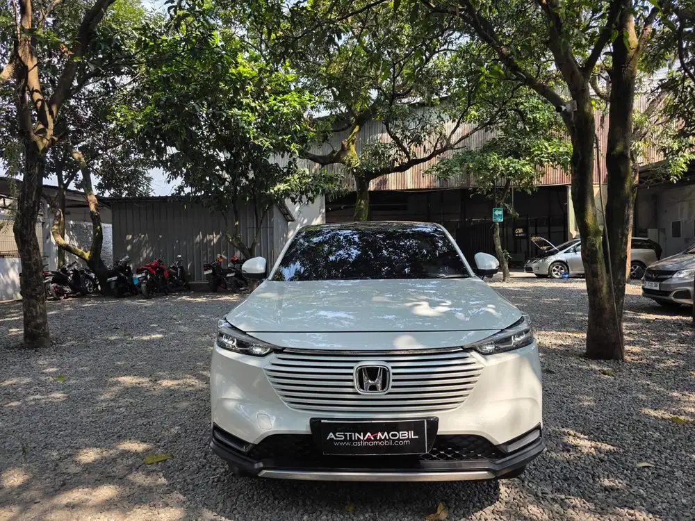 HONDA HRV 1.5 SE CVT MATIC 2023 ASTINA MOBIL HRV AT SPESIAL EDITION