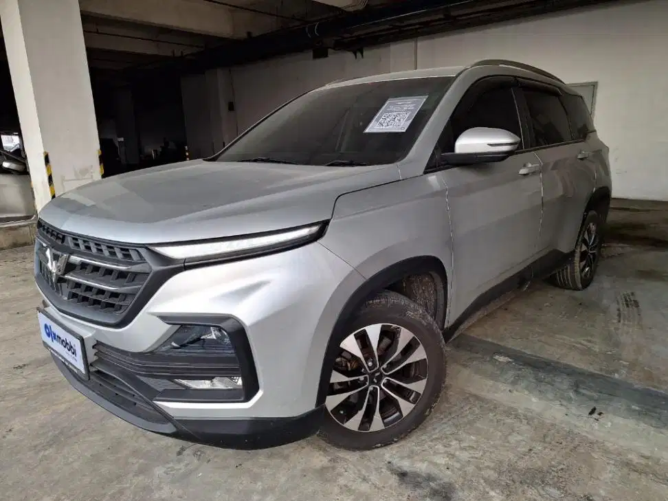 Wuling Almaz 1.5 Smart Enjoy 6 7-Seater Bensin-MT 2021 Silver
