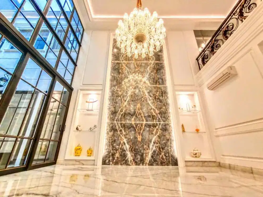 RUMAH MEWAH BARU RENOVASI FULL MARMER SHM 2 LANTAI BRAND NEW FURNISHED  VILLA KELAPA GADING