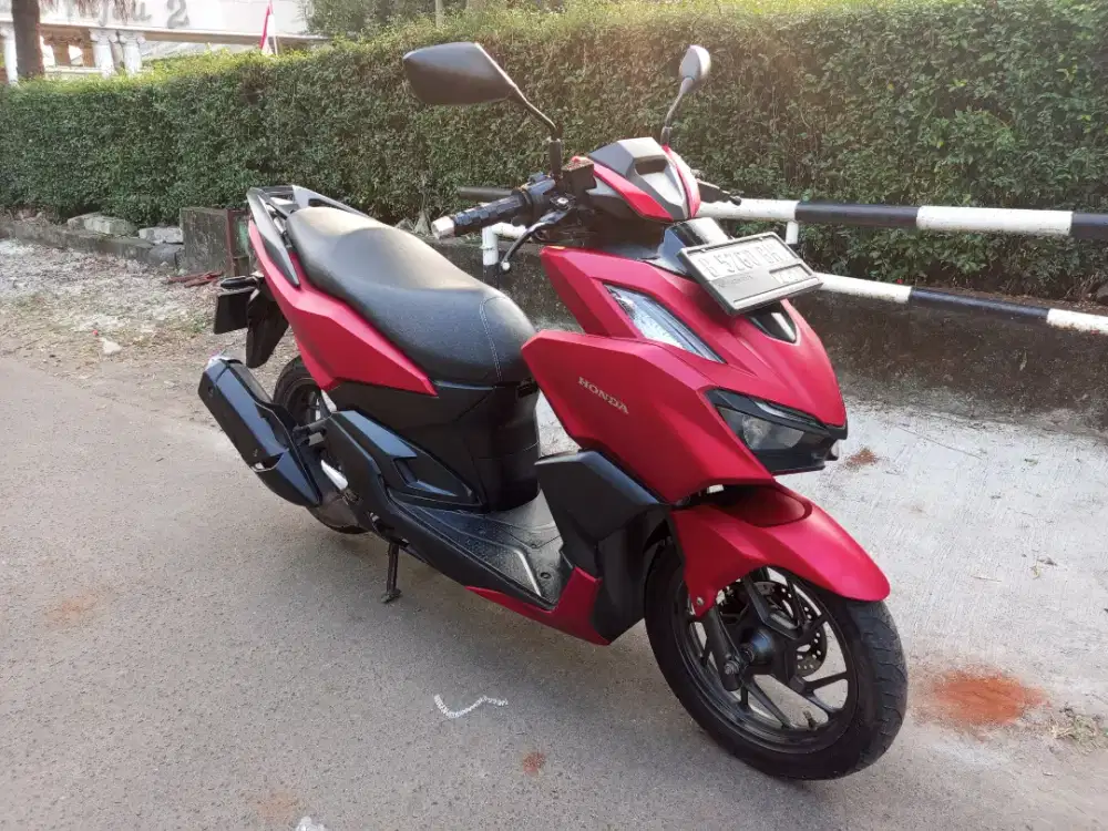 Honda Vario 160 tahun 2023 surat lengkap pajak hidup plat dki