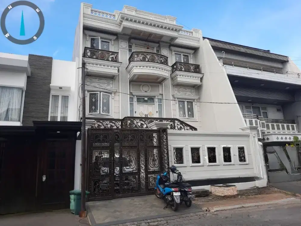 Mewah!! Dijual Rumah 3,5 Lantai Taman Palem Lestari Luas 10X20 Meter Siap Huni