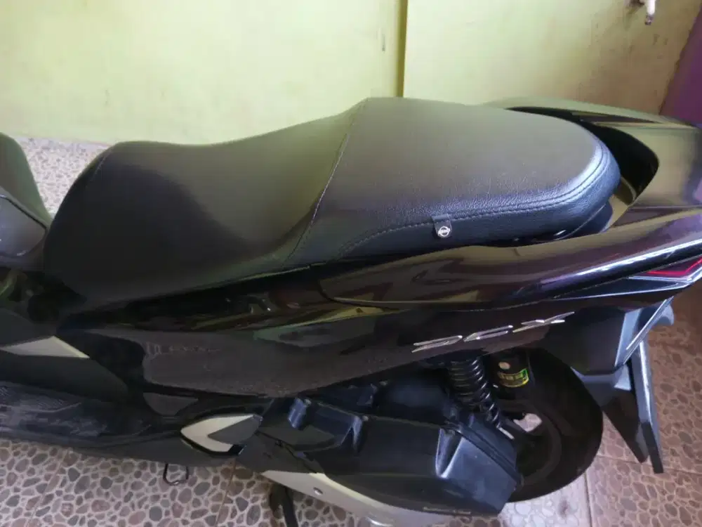PCX ABS HITAM GLOSSY