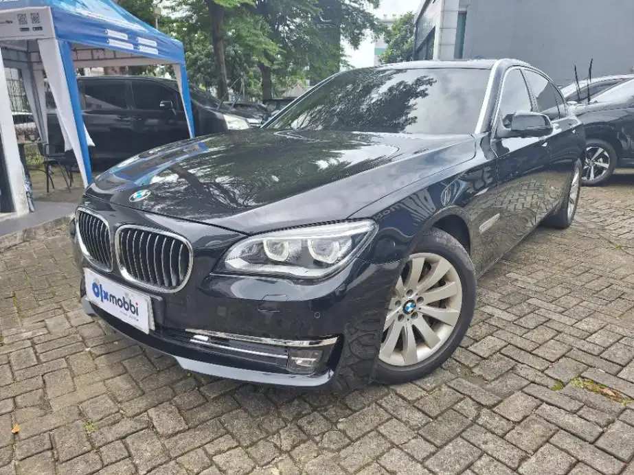 BMW 730Li 3.0 Bensin-AT 2013 Hitam