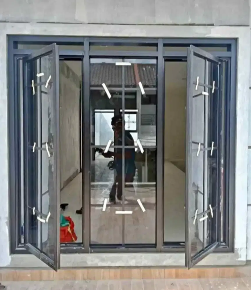 Jendela alumunium Ornamen