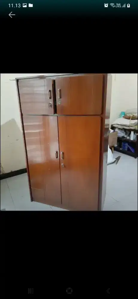 Lemari pakaian jadoel