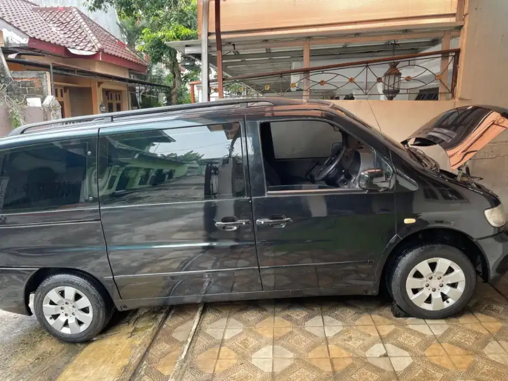 MERCEDES BENZ VIANO V230 AT 1997 DARK BULE