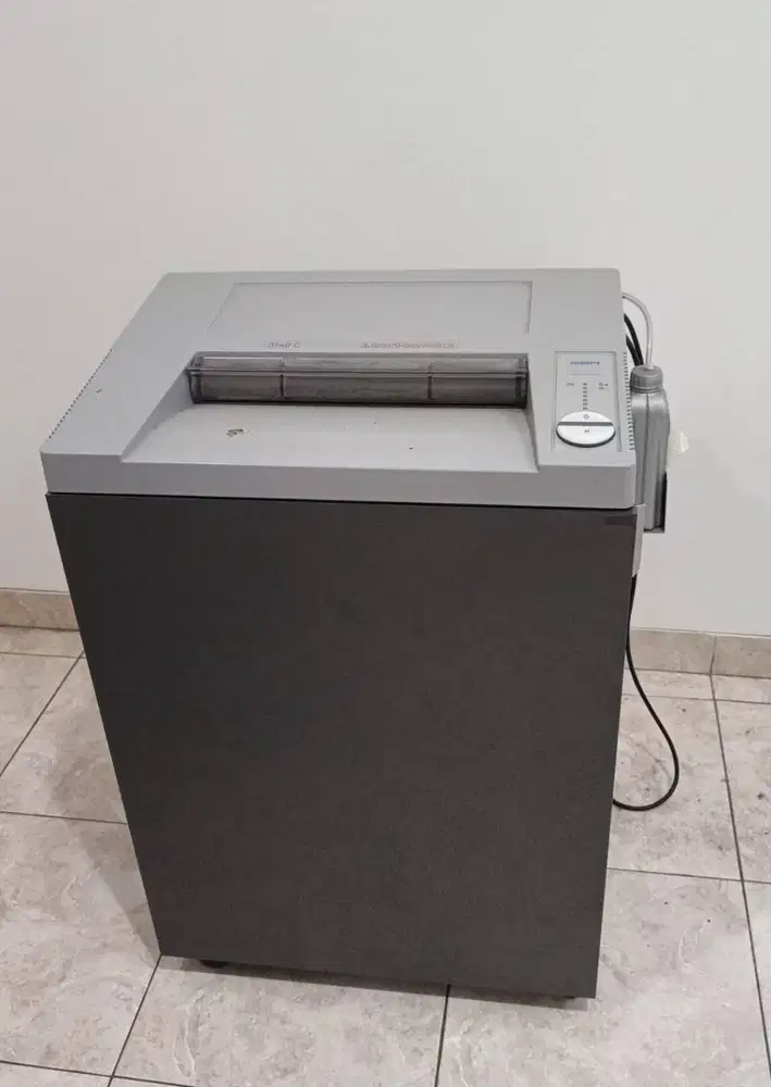 2 unit mesin penghancur kertas / paper shredder merk EBA 2326 & EBA 32
