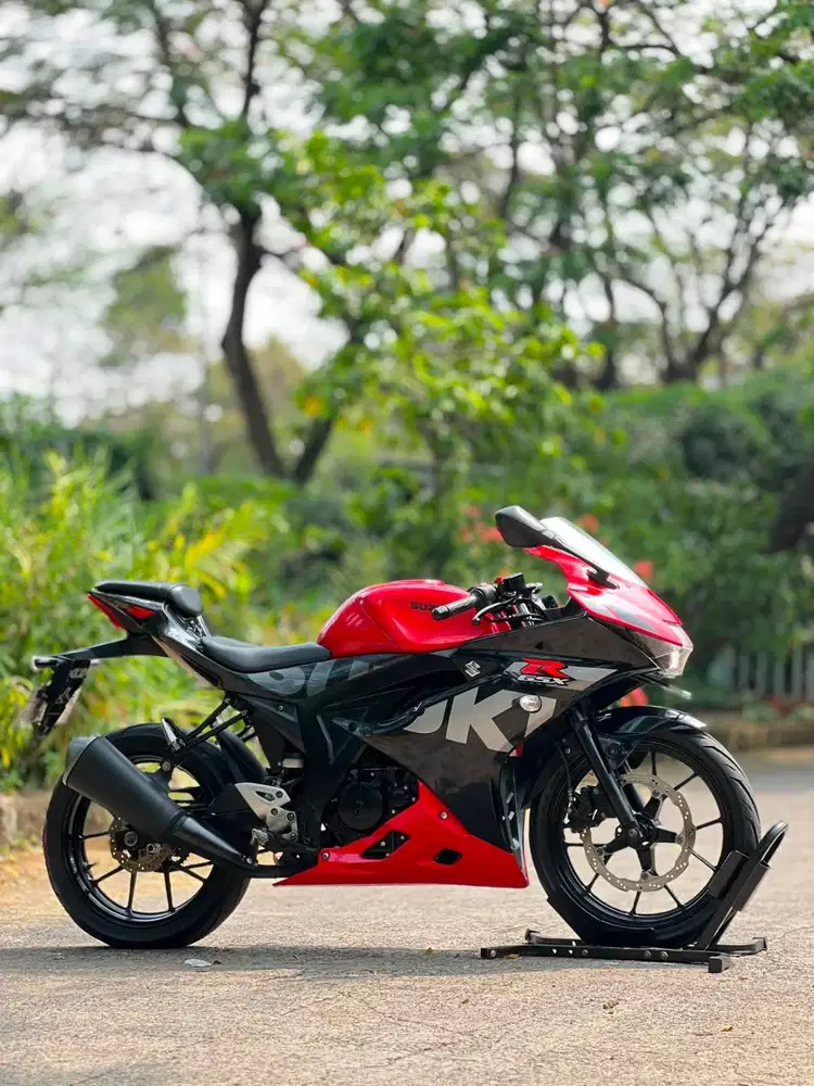 SUZUKI GSX 150R 2022 MERAH KM LOW PAJAK PANJANG RASA BARU