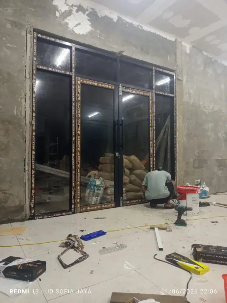 Sekat ruangan aluminium Ornamen/polos serbaguna
