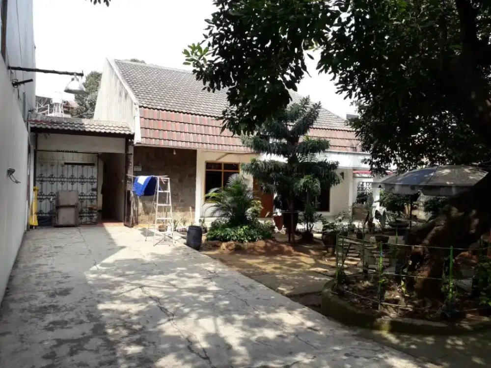 Rumah second I, lokasi jln raya pol tangan pasar minggu,lokasi bagus