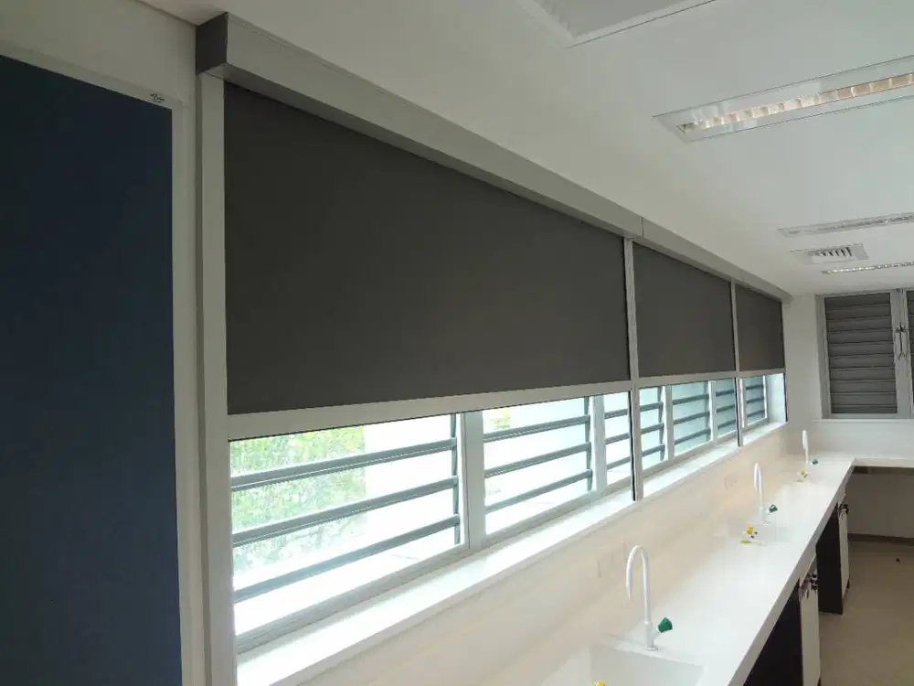 Menjual Gorden & Blind Vertikal/Vertical Roll/Roller Gordyn Hordeng