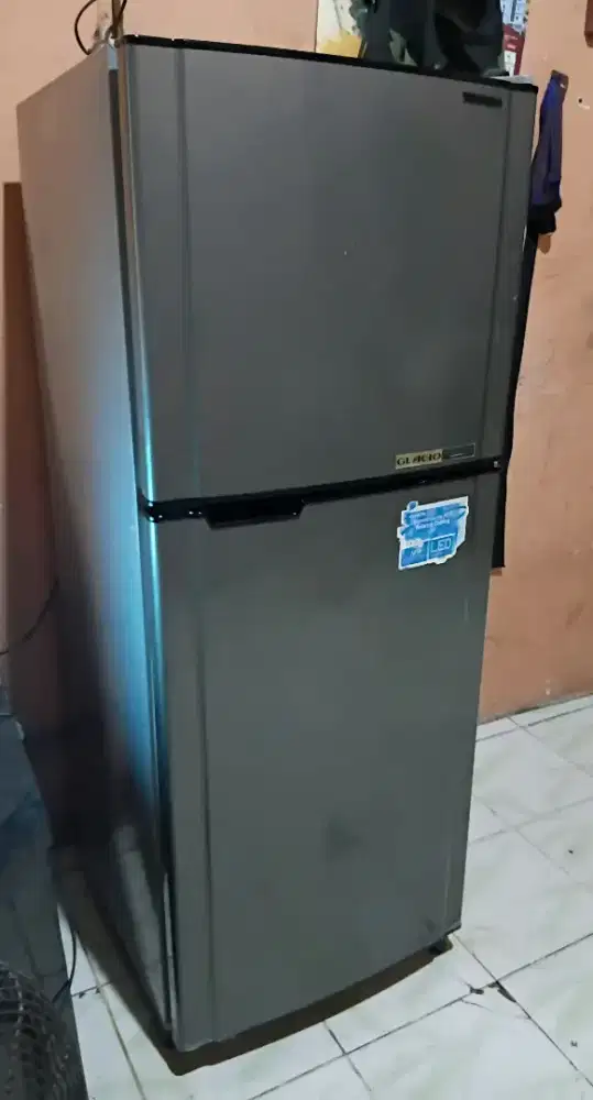 Kulkas Toshiba Glacio 2 Pintu Mulus