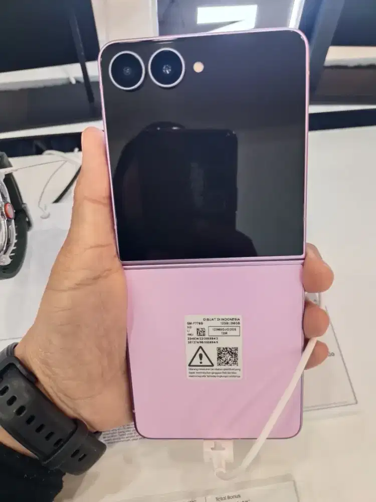 Samsung Z flip 8